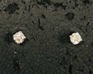 1/5tw Diamond Earrings 