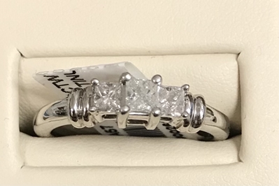 1/2 ctw Diamond Engagement Ring 