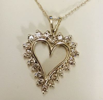 1 cttw Diamond Heart Pendant w/ Chain 