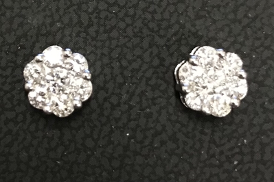 .15cttw 14kw diamond cluster earrings 