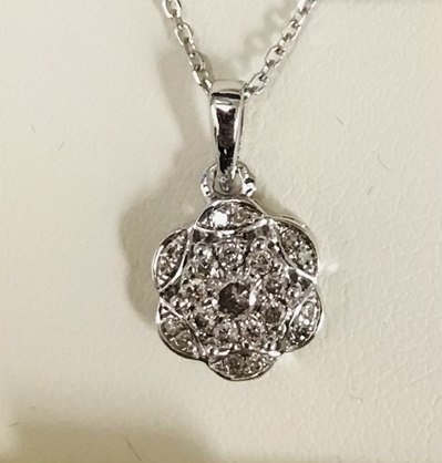 Flower Diamond Cluster Pendant Necklace 
