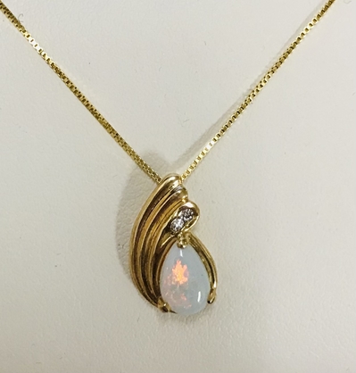 Opal Pendant w/ Chain 
