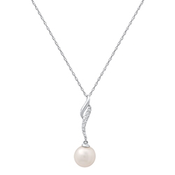 18" Pearl & Diamond Necklace 