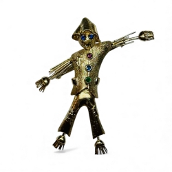 14K Yellow Gold Scarecrow Pin 