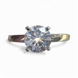 Lab Grown Round-Cut Diamond Solitaire 