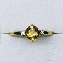 Ladies Yellow Sapphire & Diamond Ring 