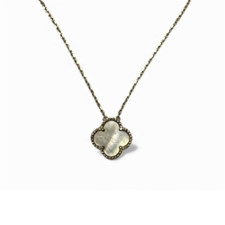 Mother of Pearl Clover Necklace. 
