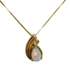 Opal Pendant 