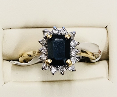Ladies Sapphire & Diamond Ring 