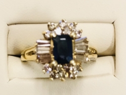 Ladies Sapphire &amp; Diamond Ring 
