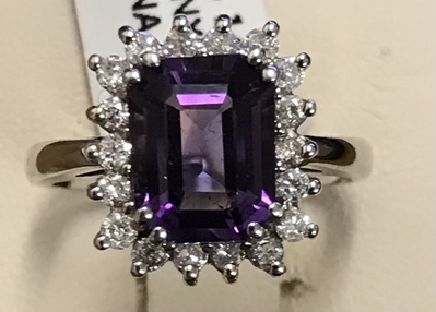 Ladies Amethyst & Diamond Ring 