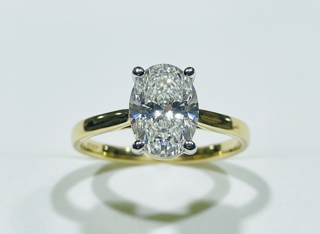 Lab Grown Oval-Cut Diamond Solitaire 
