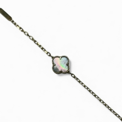 Mother of Pearl Clover Bracelet 