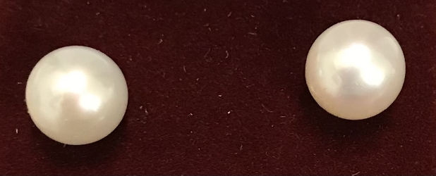 8.5-9mm Akoya Pearl Earrings 