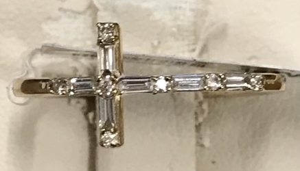 Ladies Cross Ring 
