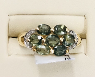 Ladies Emerald & Diamond Ring 