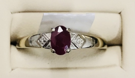Ladies Ruby Ring 