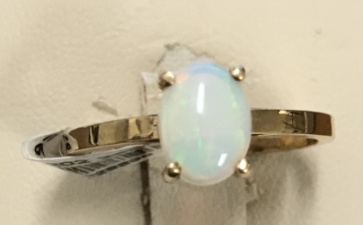 Ladies Opal Ring 
