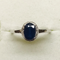 Diamond & Sapphire Ring 