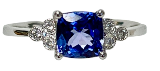 Tanzanite and Diamond Ring 