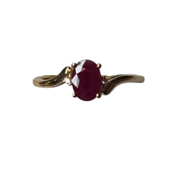 14K Yellow Gold Garnet & Diamond Ring 
