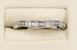 .18CTW Ladies Curved Diamond Band 