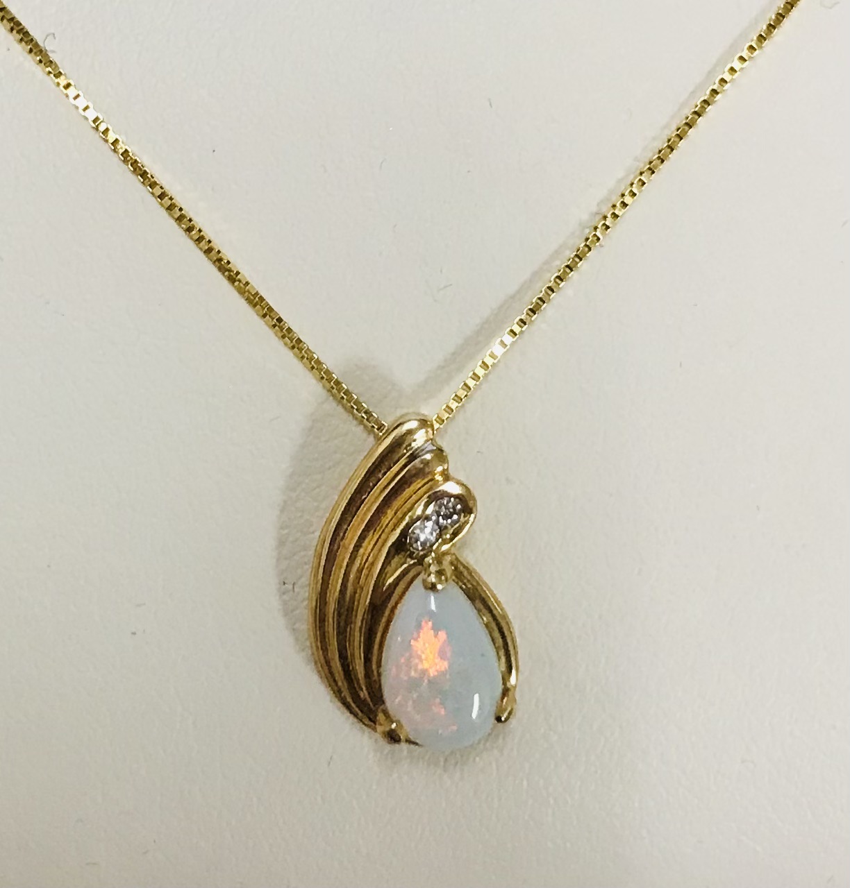 - Opal Pendant w/ Chain #241379